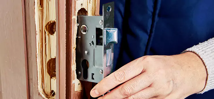Garage Door Lock Replacement San Dimas